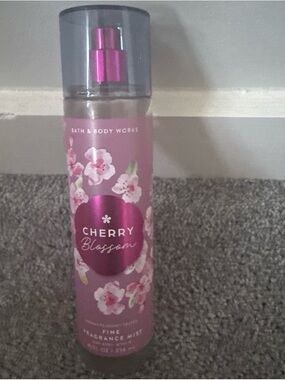 Bath & Body Works Cherry Blossom Fine Fragrance Mist - Pink, Gold Accent